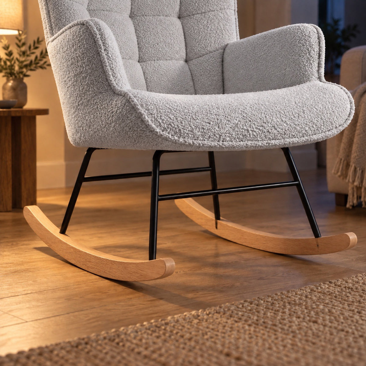 Fauteuil à bascule d'allaitement en teddy, dossier haut – détail