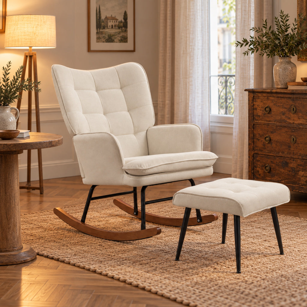 Fauteuil à bascule effet lin, à oreilles, avec repose-pieds, mis en situation, coloris Crème