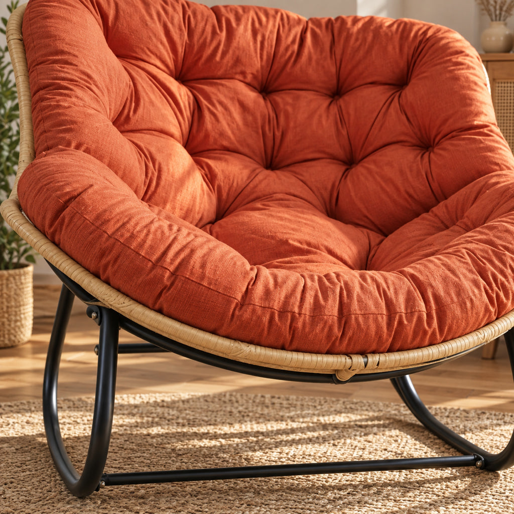 Fauteuil à bascule XXL, coussin capitonné épais, gros plan sur la matière, coloris Terracotta