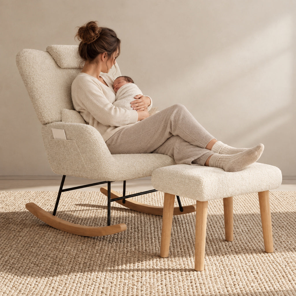 Fauteuil d'allaitement en bouclette avec pouf et appui-tête, à l'usage
