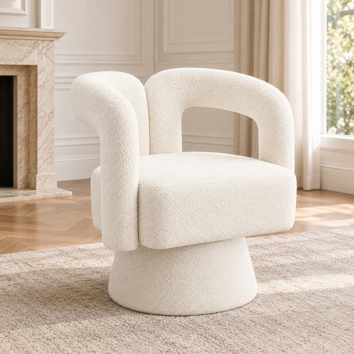 Fauteuil pivotant 360° en bouclette, dossier sculpté, vue principale, coloris Blanc cassé
