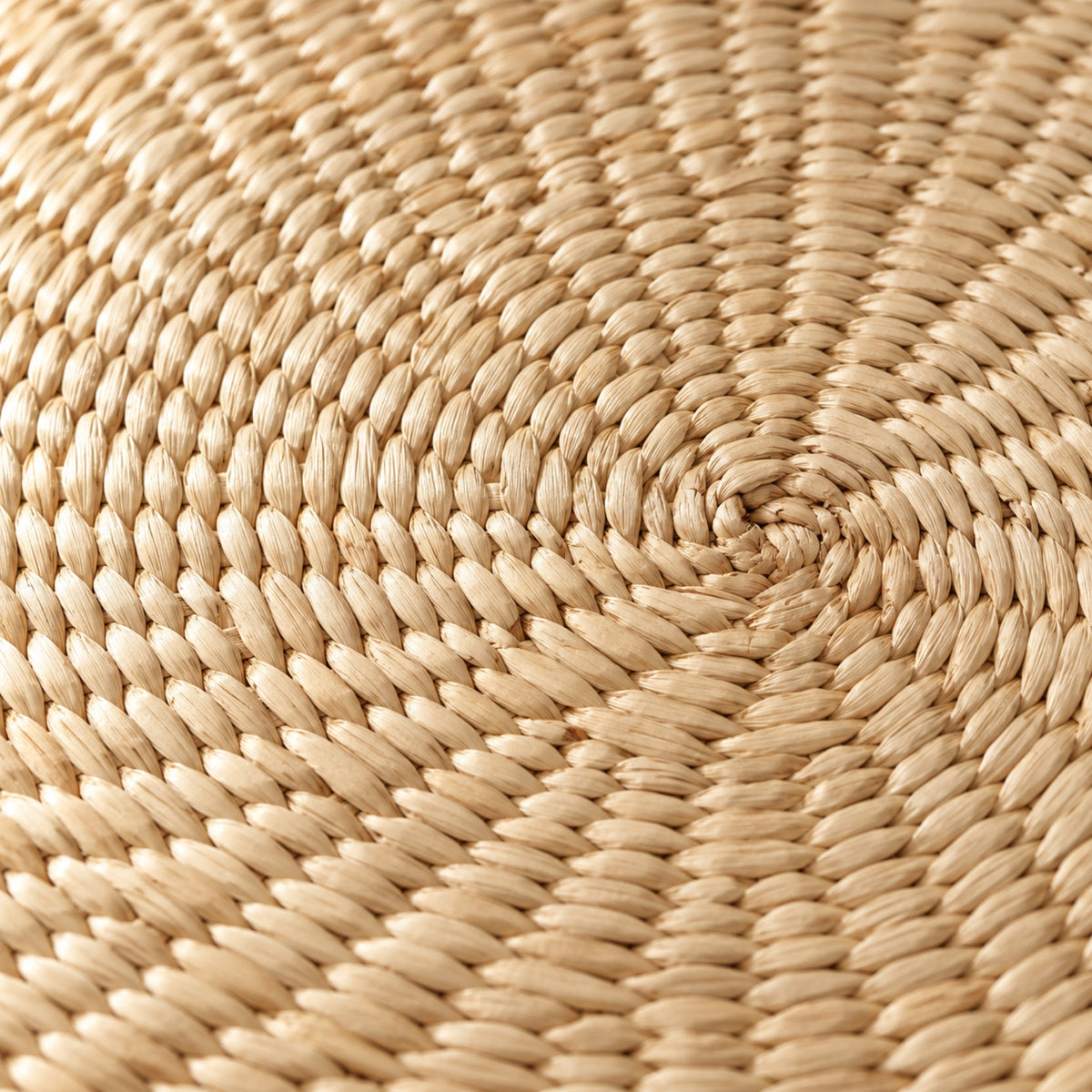 Galette de sol ronde en paille tressée, Ø 40 cm, gros plan sur la matière
