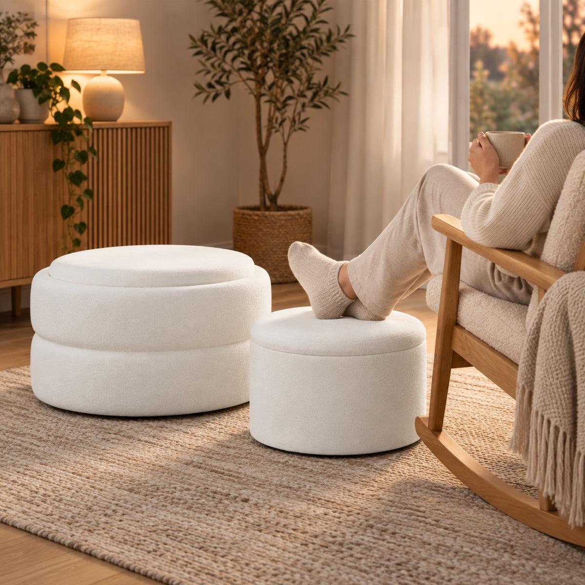 Lot de 2 poufs coffres gigognes en velours blanc, à l'usage